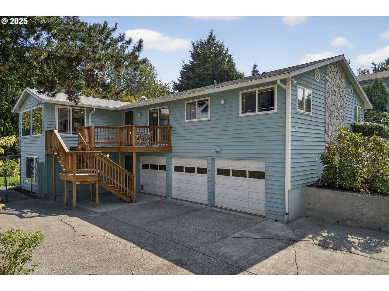 7324 113TH Ave - Photo 1