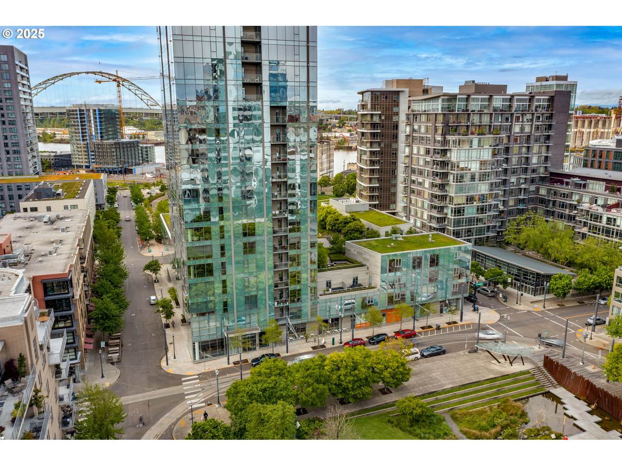 1075 Northrup St - Photo 1