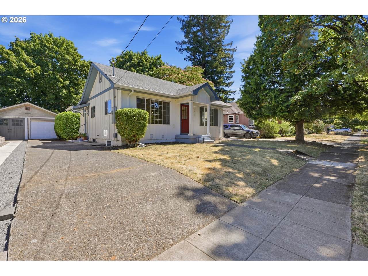 https://bt-photos.global.ssl.fastly.net/portland/1280_boomver_1_122690006-2.jpg