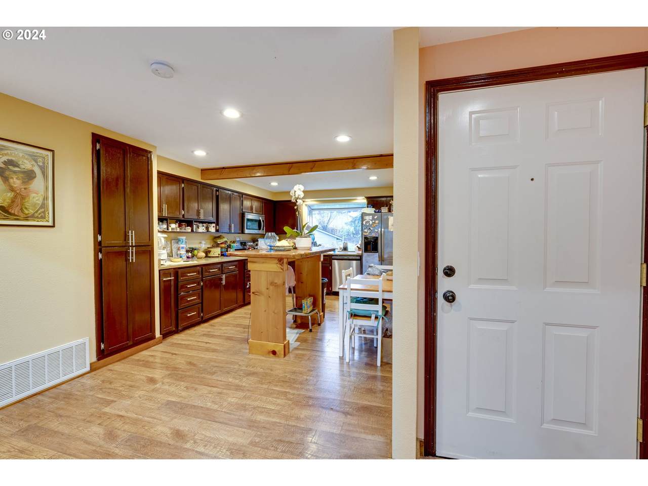 https://bt-photos.global.ssl.fastly.net/portland/1280_boomver_1_123448396-2.jpg