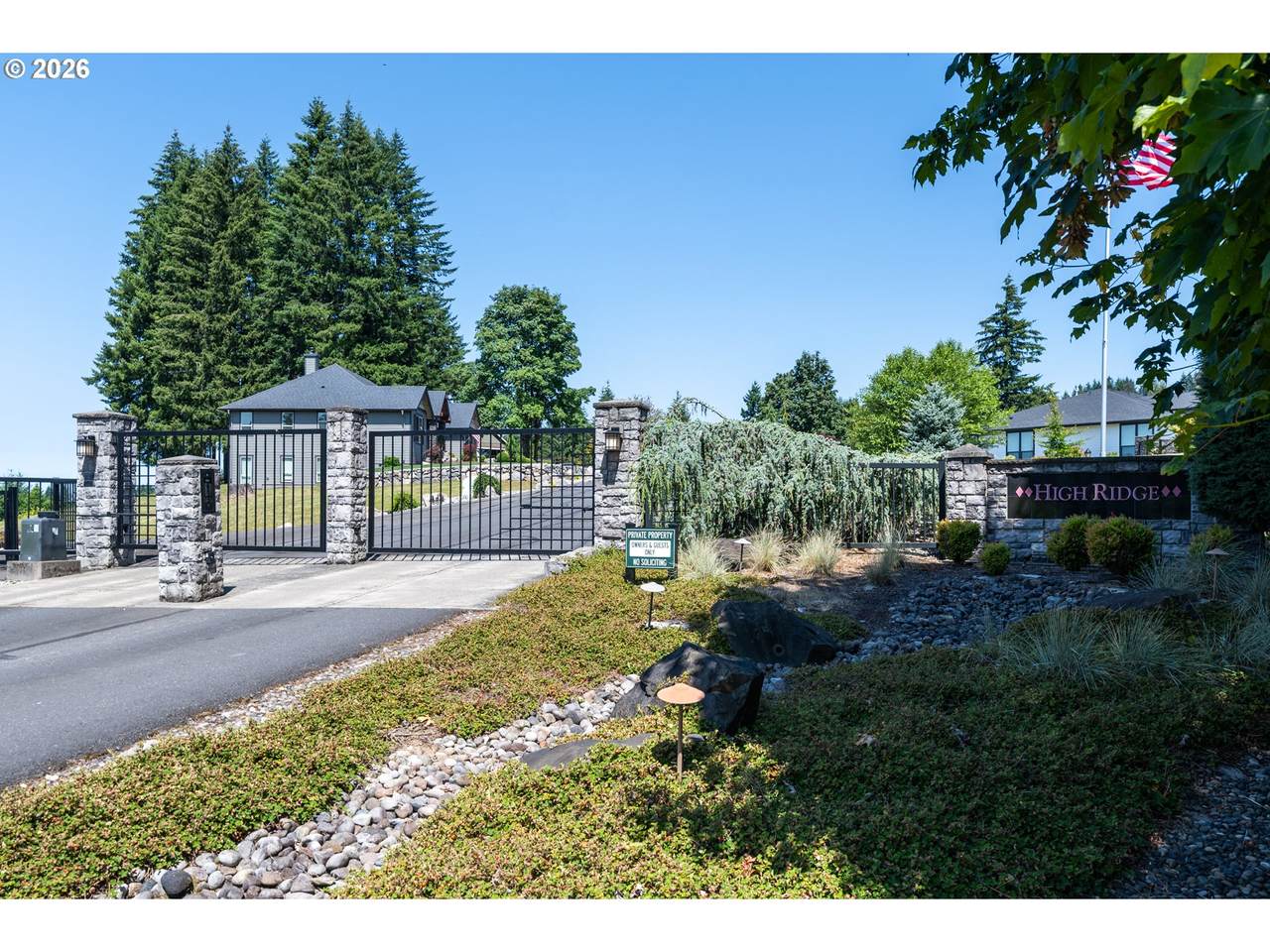 https://bt-photos.global.ssl.fastly.net/portland/1280_boomver_1_124968562-2.jpg