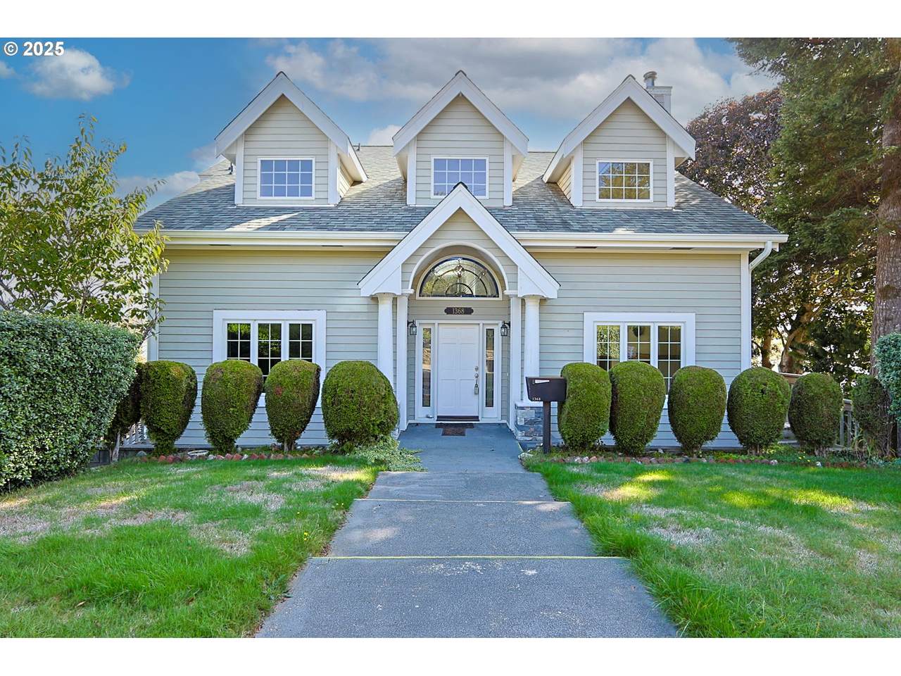 1368 Bayview St - Photo 1