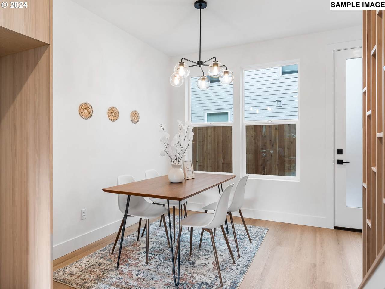 https://bt-photos.global.ssl.fastly.net/portland/1280_boomver_1_125224468-2.jpg