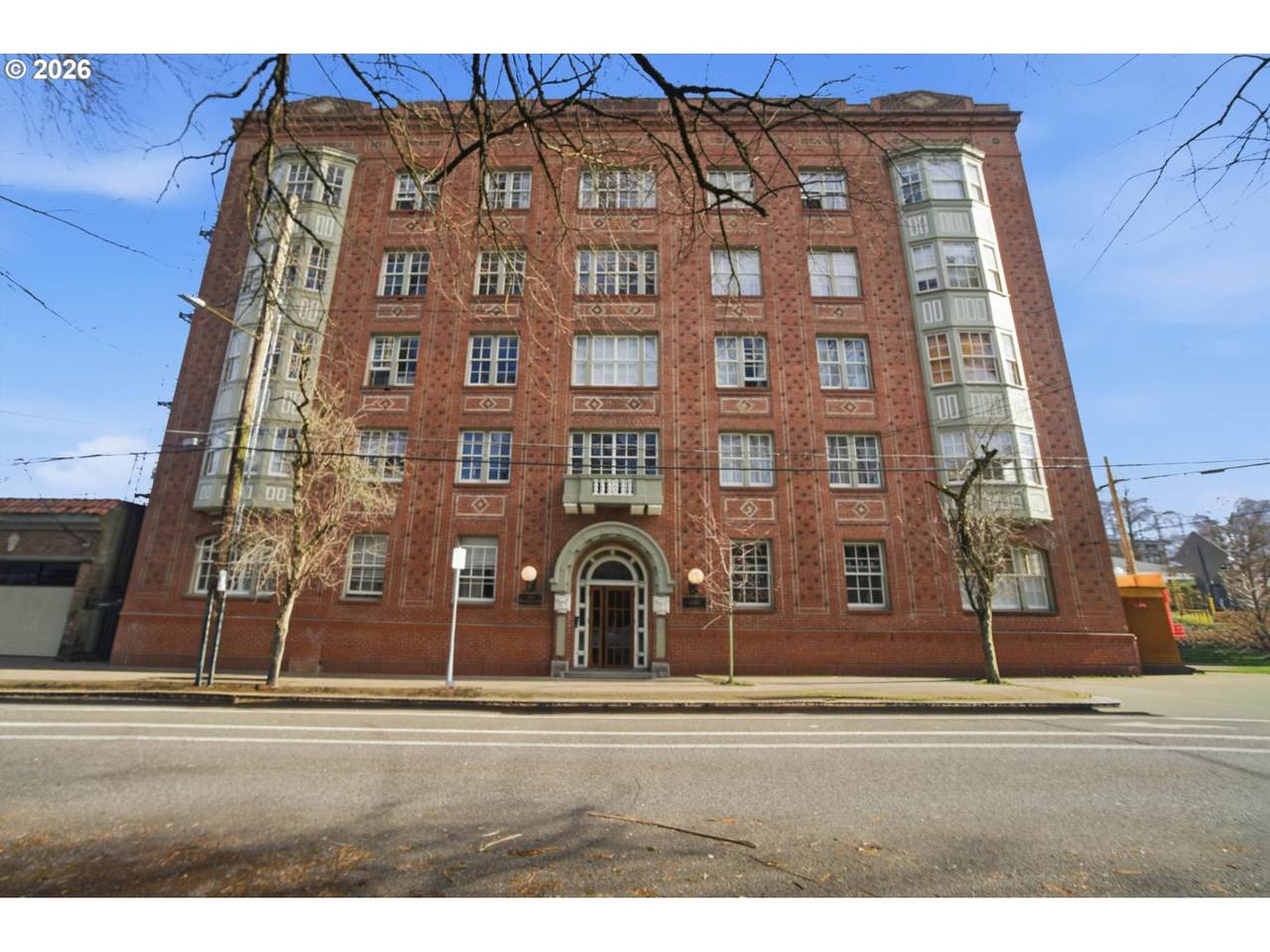 410 18TH Ave - Photo 1