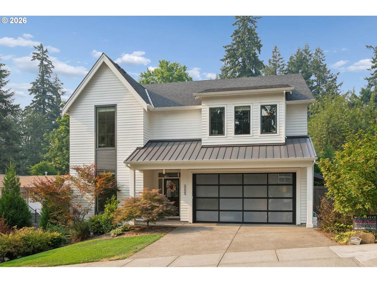 https://bt-photos.global.ssl.fastly.net/portland/1280_boomver_1_126149421-2.jpg
