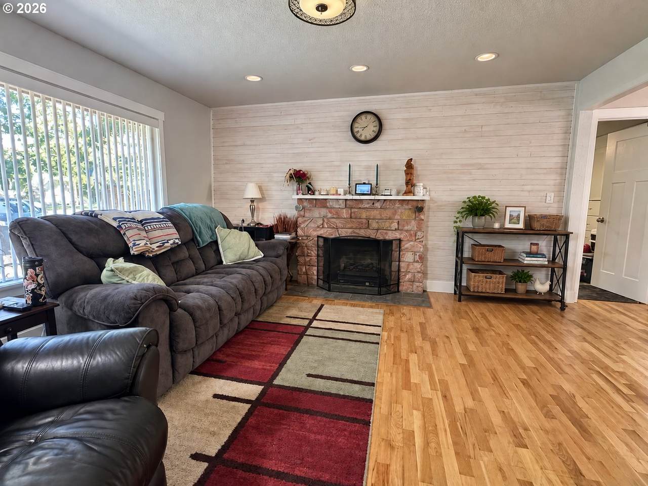 https://bt-photos.global.ssl.fastly.net/portland/1280_boomver_1_126444665-2.jpg