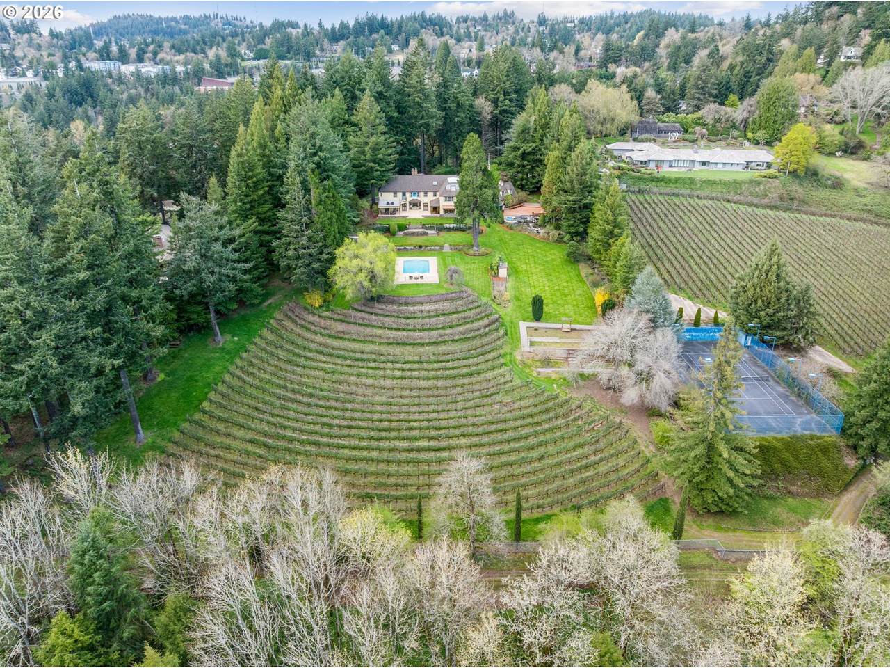 https://bt-photos.global.ssl.fastly.net/portland/1280_boomver_1_127297969-2.jpg
