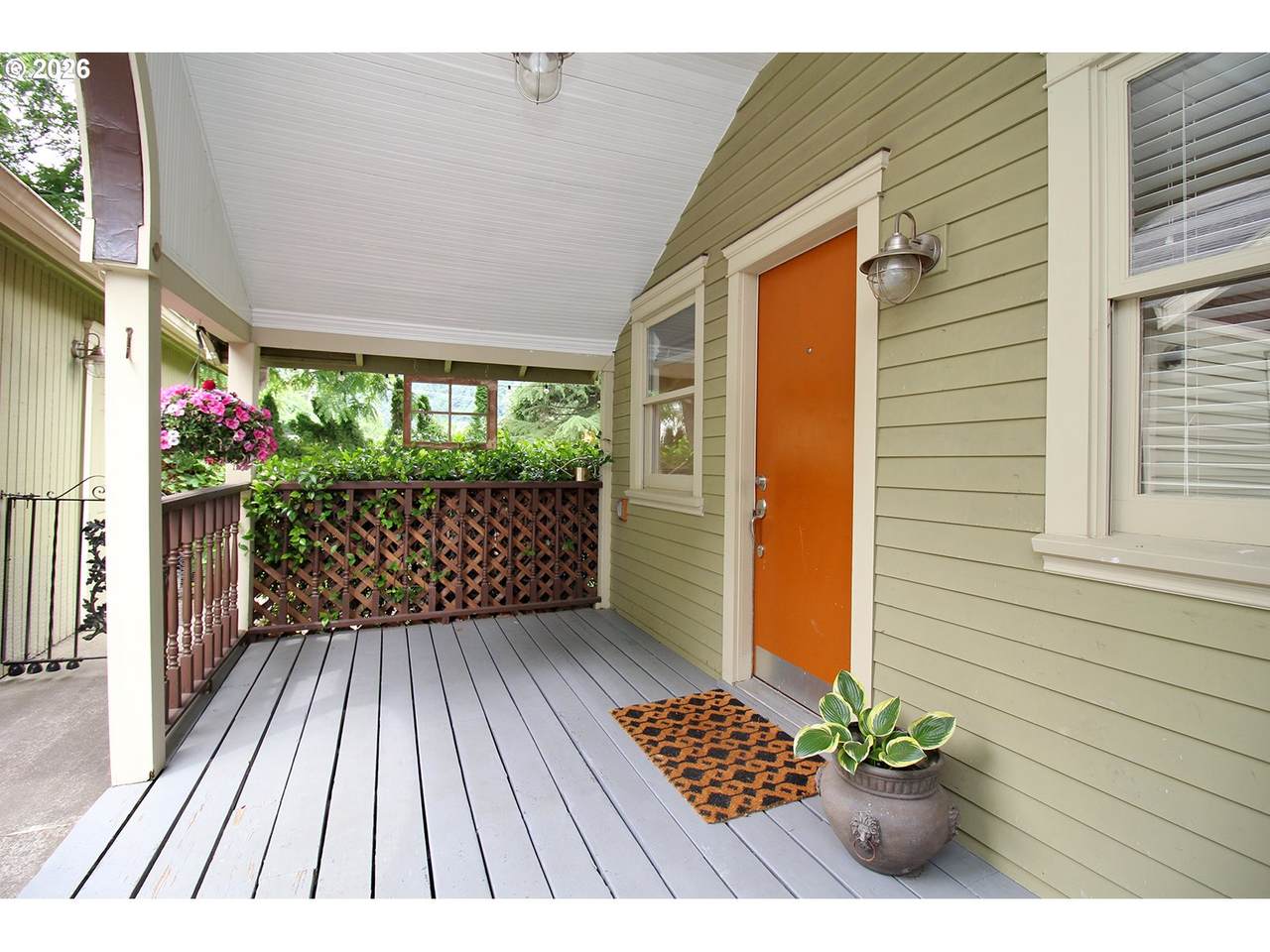 https://bt-photos.global.ssl.fastly.net/portland/1280_boomver_1_128099386-2.jpg