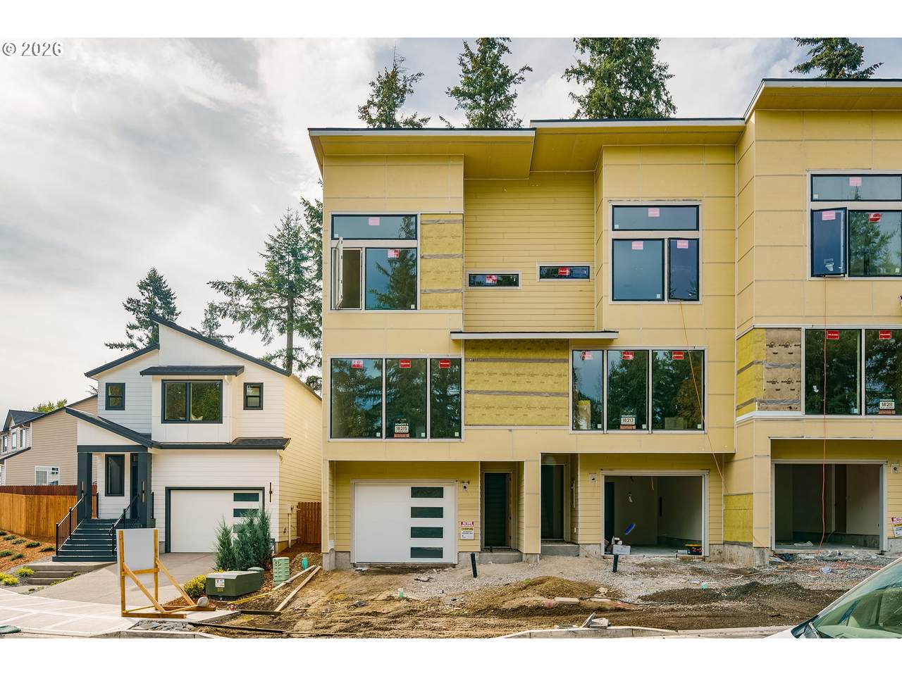 18205 Garden Dr - Photo 1