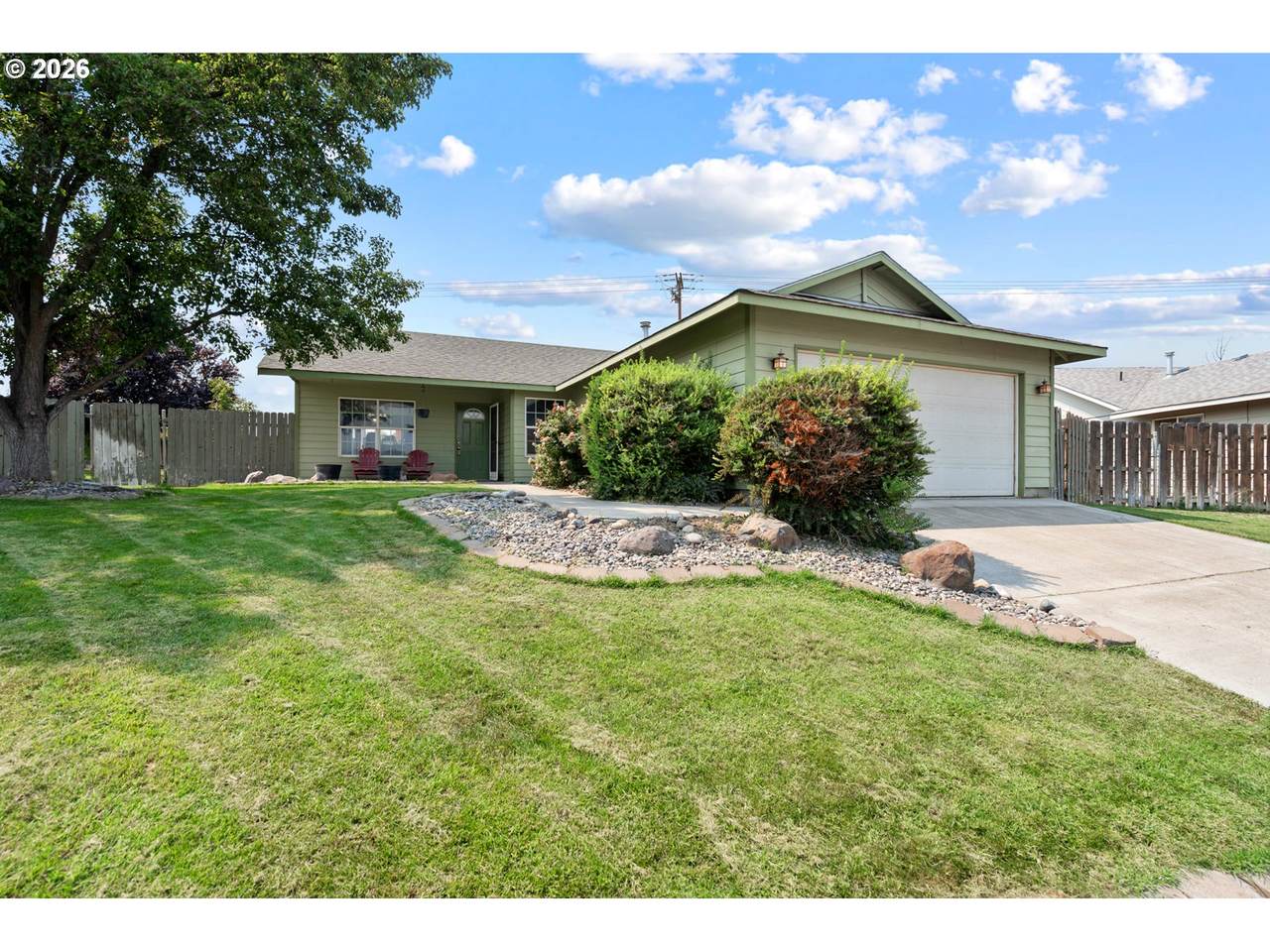 1333 Suzanne Ct - Photo 1