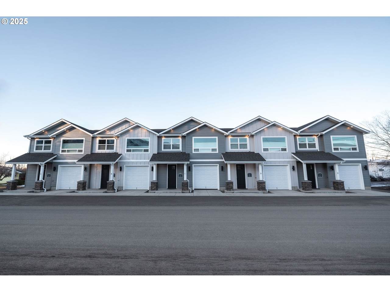 107 Alder St - Photo 1