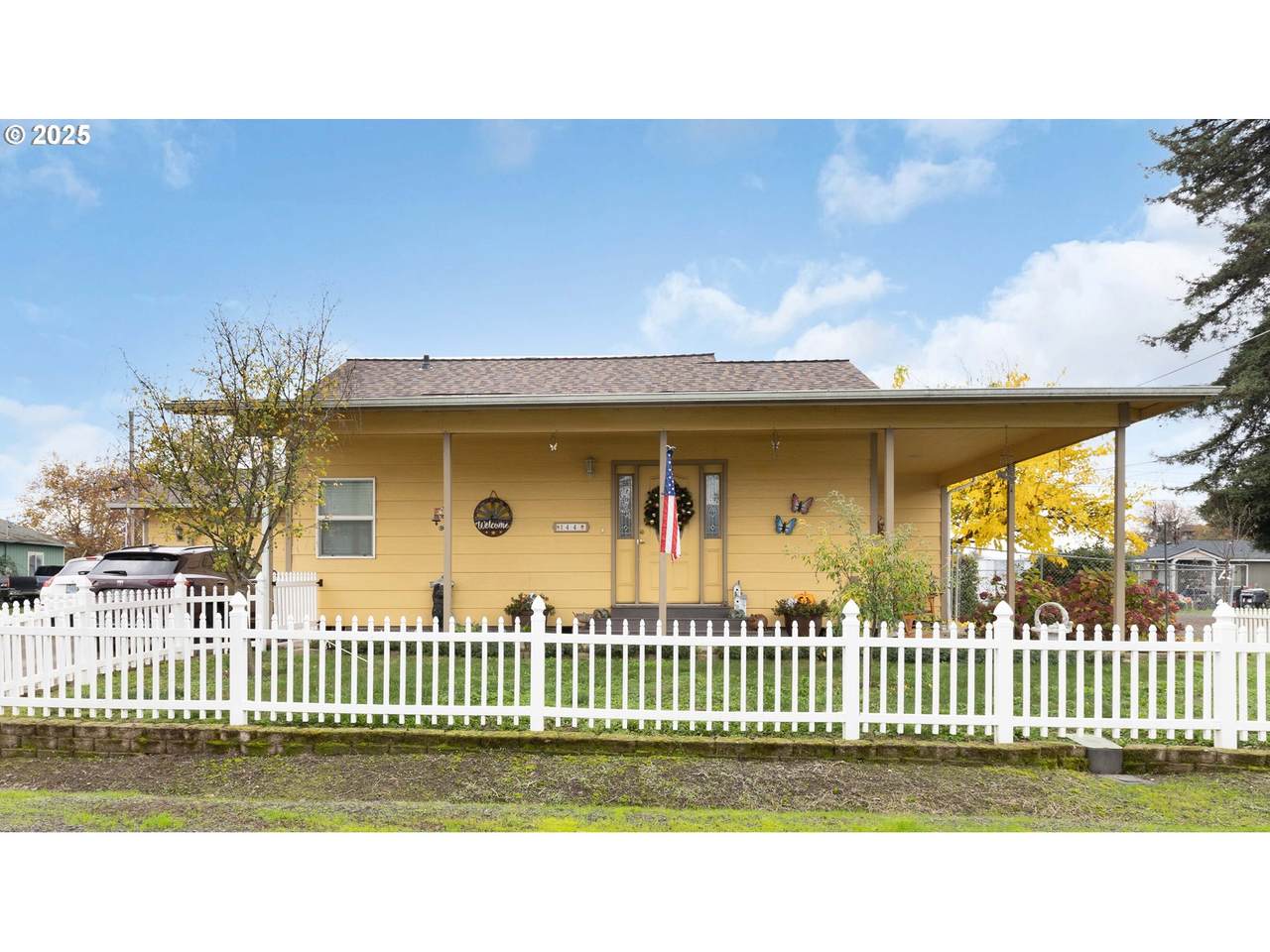 144 Paradise Ln - Photo 1