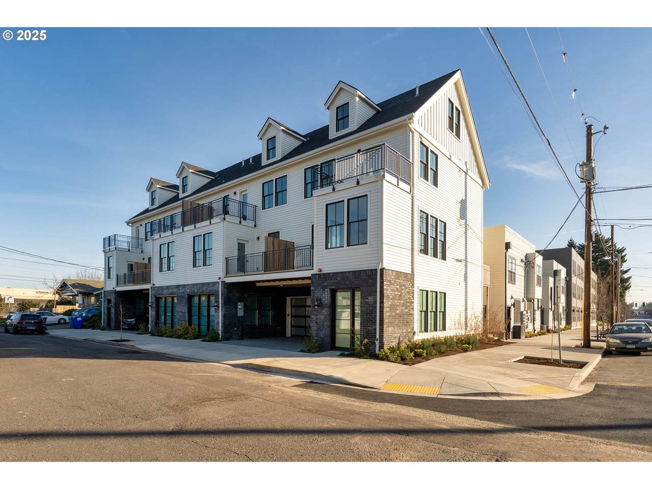 508 56TH Ave - Photo 1