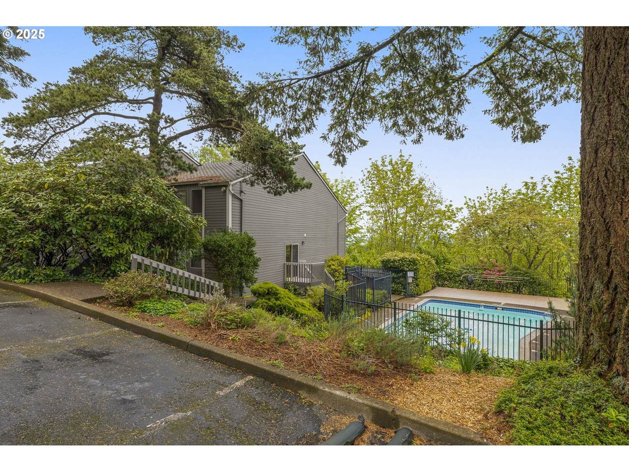 44 Eagle Crest Dr - Photo 1