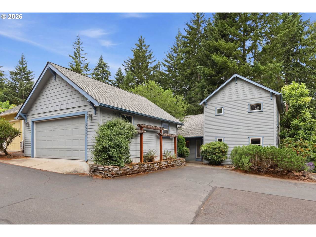 3026 Hendricks Hill Dr - Photo 1