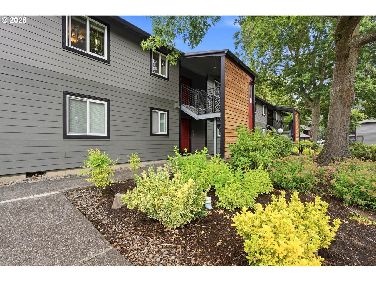 https://bt-photos.global.ssl.fastly.net/portland/1280_boomver_1_142074529-2.jpg