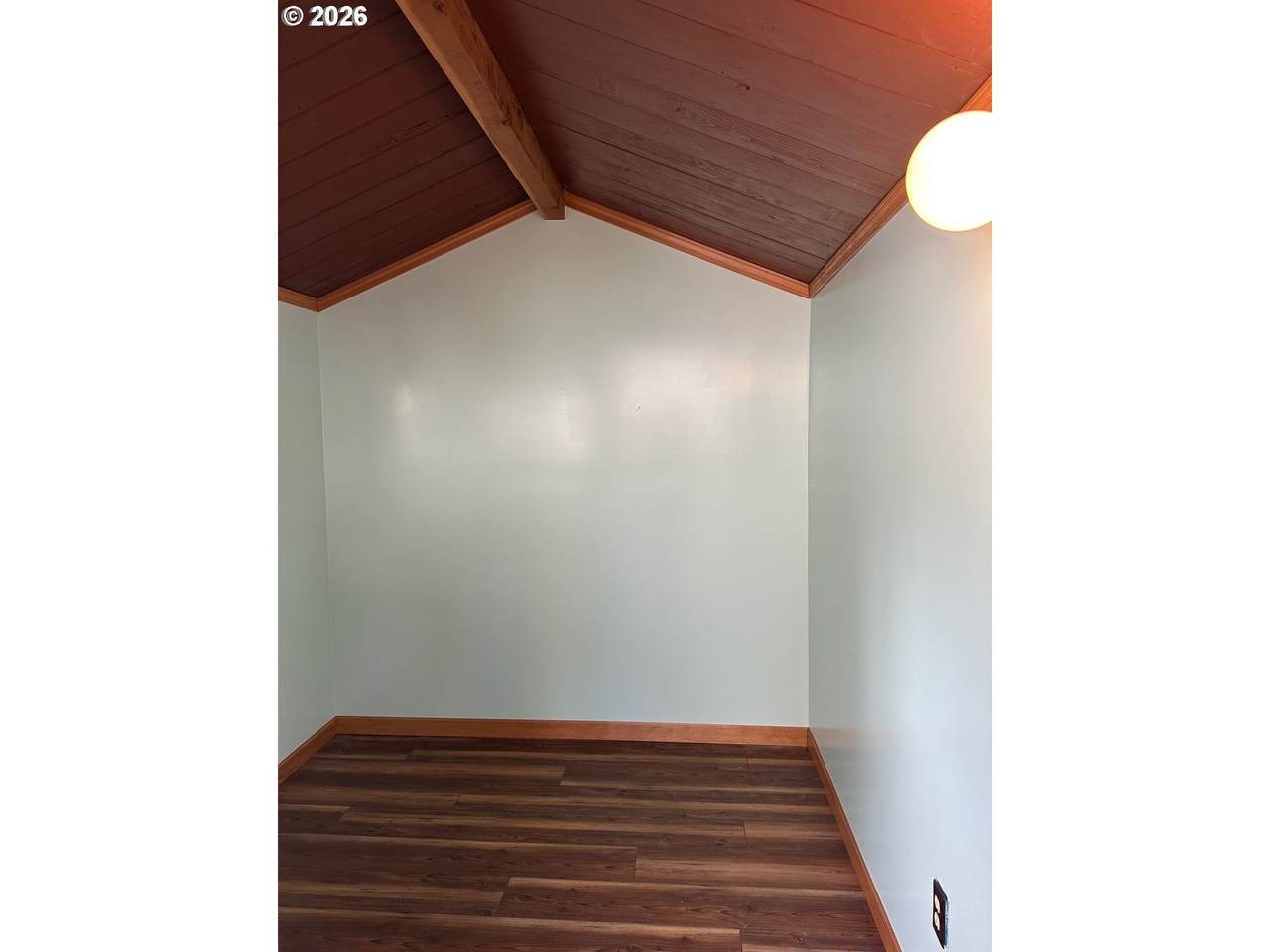 https://bt-photos.global.ssl.fastly.net/portland/orig_boomver_1_144288553-2.jpg
