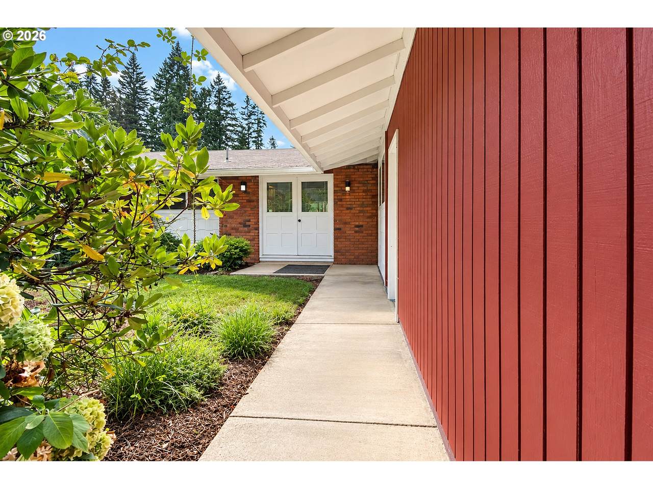 https://bt-photos.global.ssl.fastly.net/portland/1280_boomver_1_145385239-2.jpg