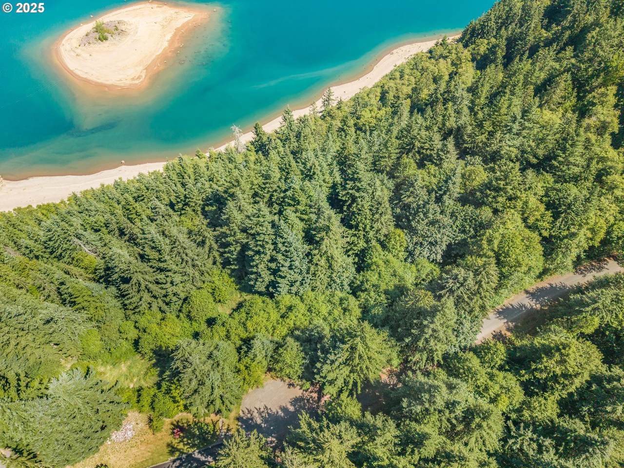 210 Scenic Ln - Photo 1