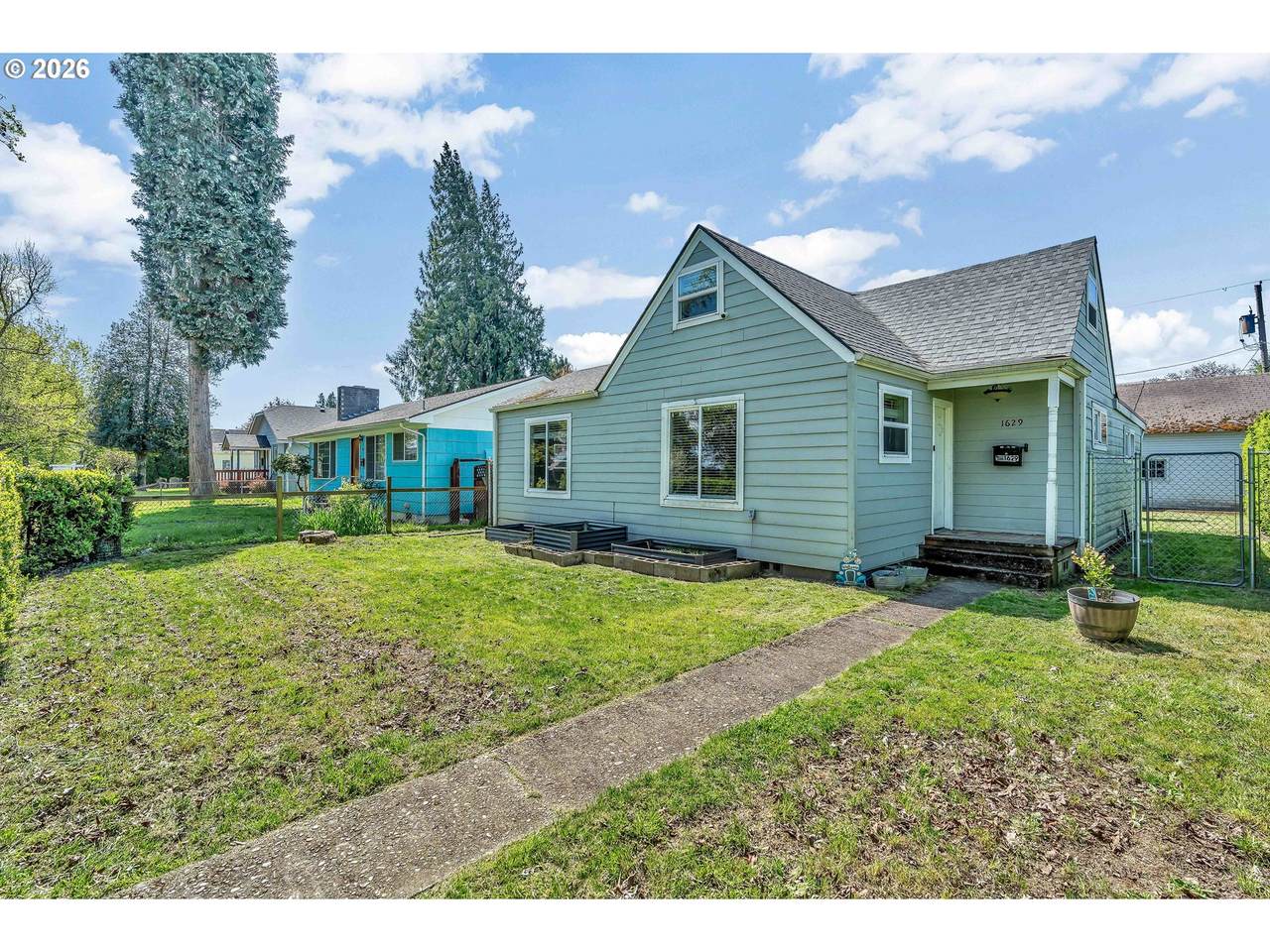 1629 7TH Ave - Photo 1