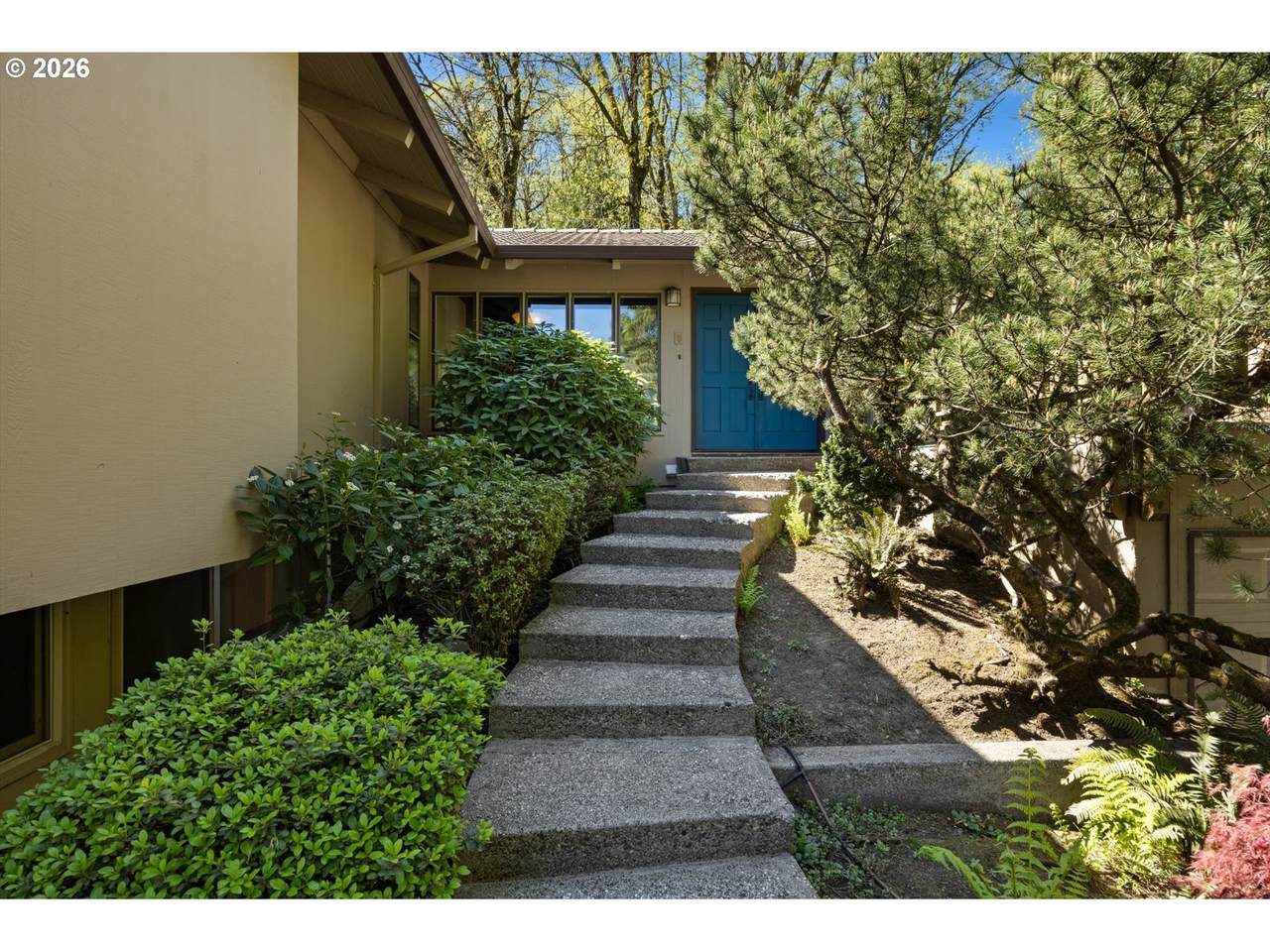 560 Milburn Ct - Photo 1