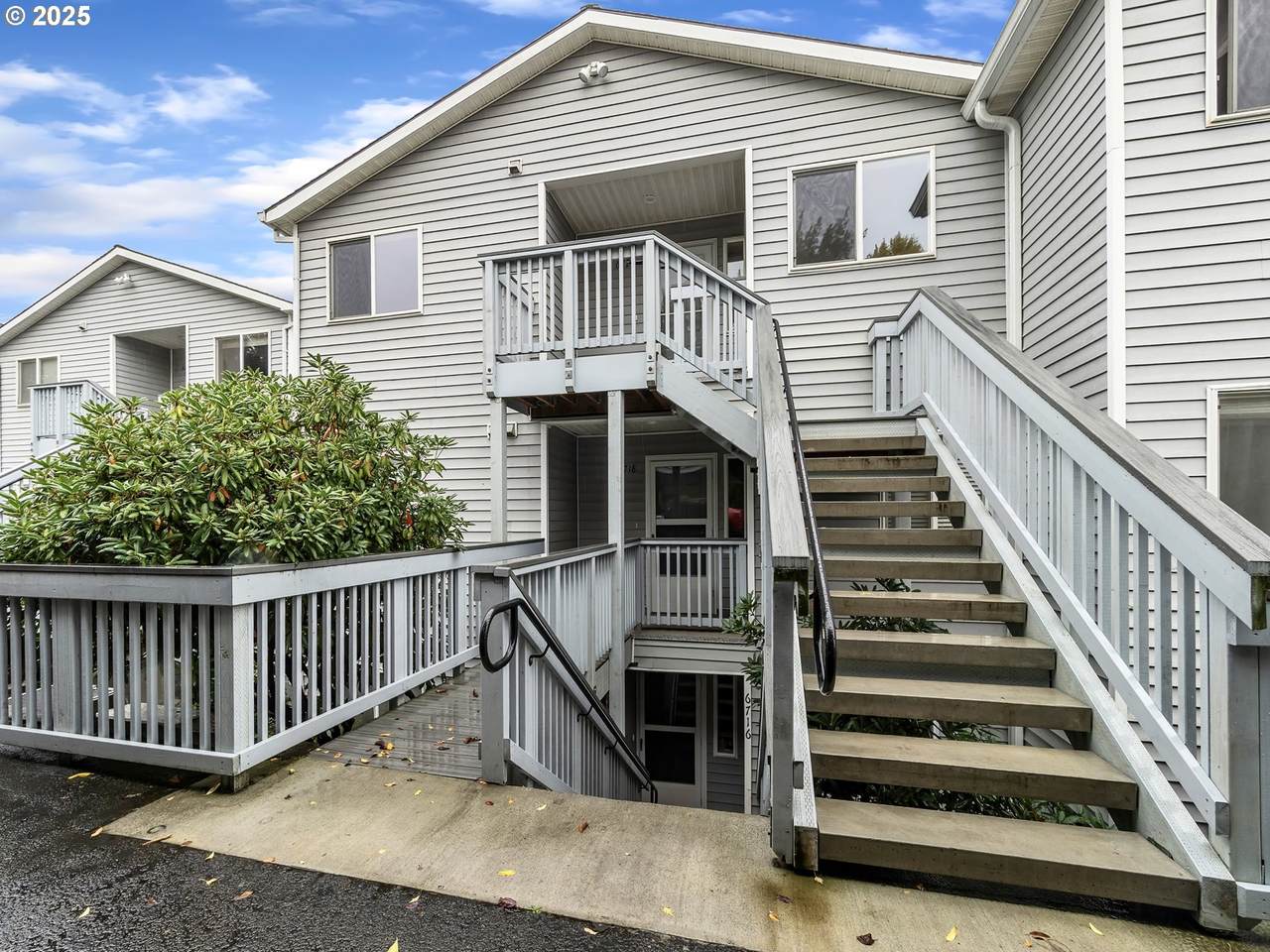 6722 Richmond Ave - Photo 1