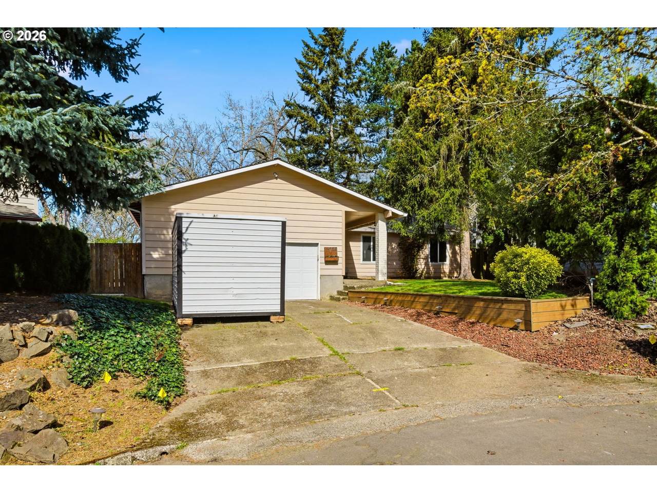 https://bt-photos.global.ssl.fastly.net/portland/1280_boomver_1_149070108-2.jpg