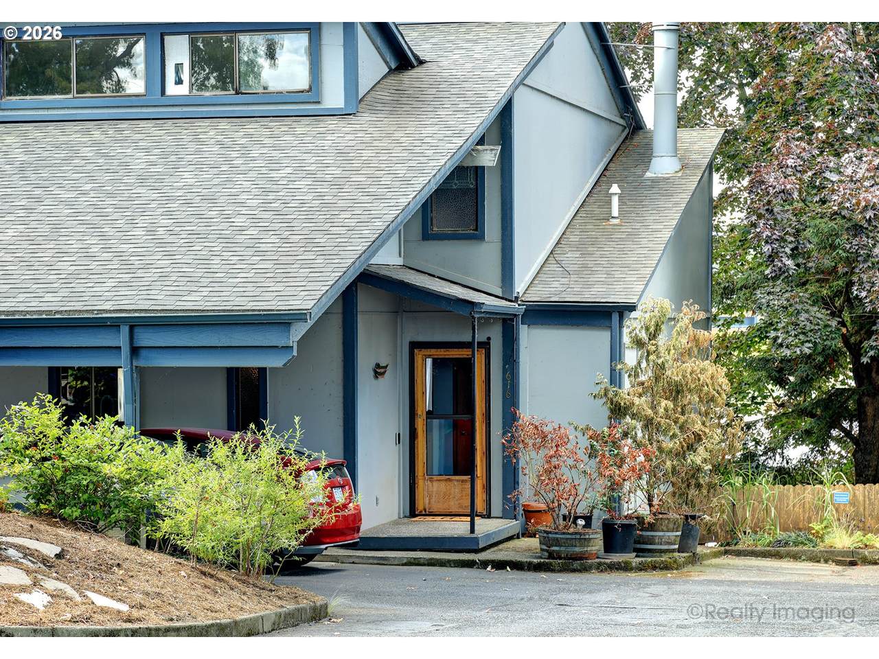 https://bt-photos.global.ssl.fastly.net/portland/1280_boomver_1_149362310-2.jpg