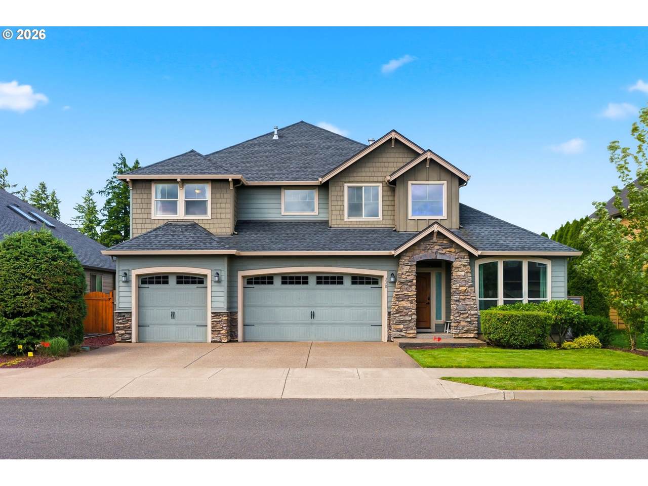 330 13TH Pl - Photo 1