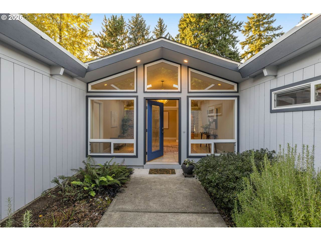 https://bt-photos.global.ssl.fastly.net/portland/1280_boomver_1_150426407-2.jpg