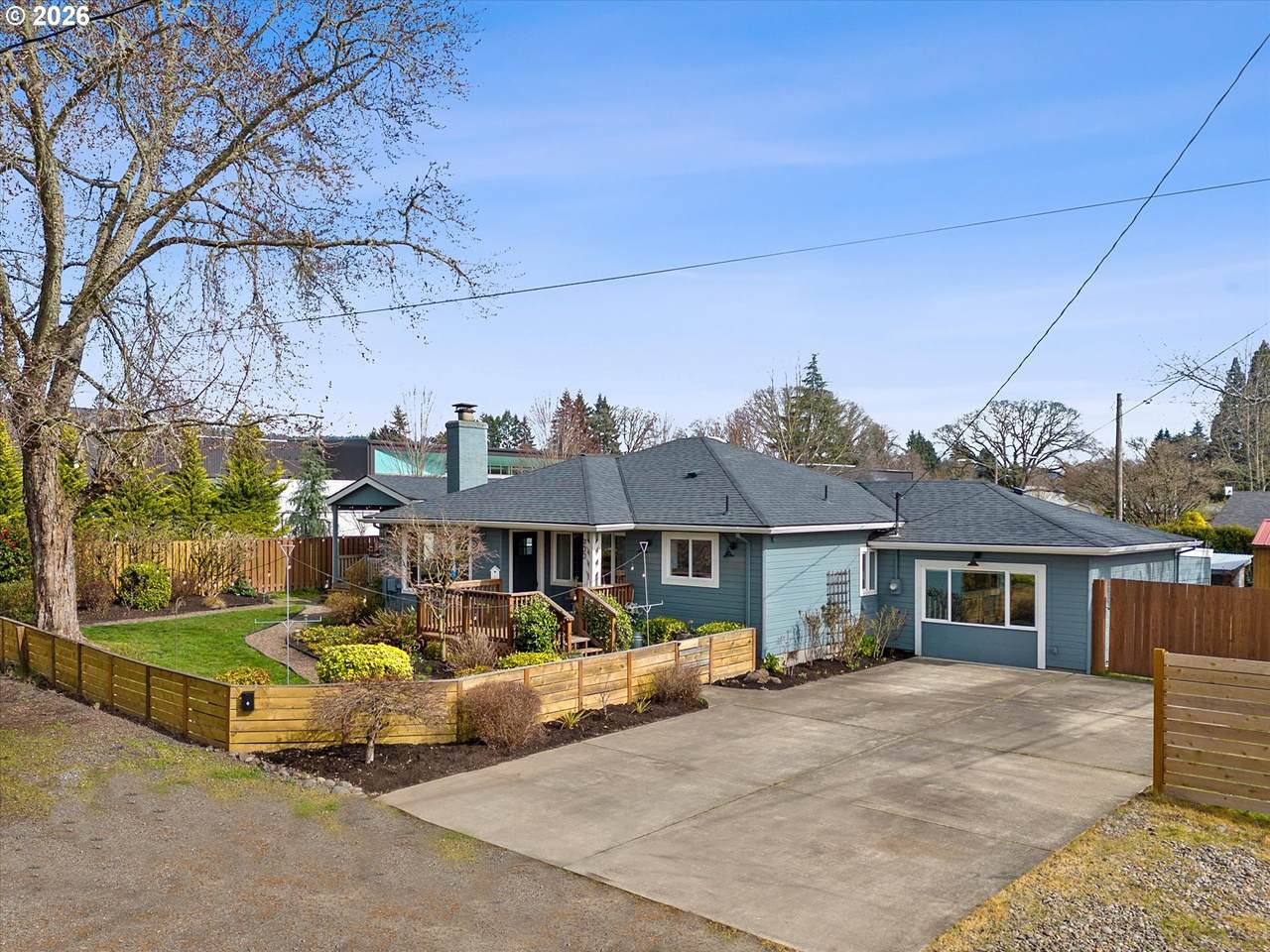 900 Williams St - Photo 1