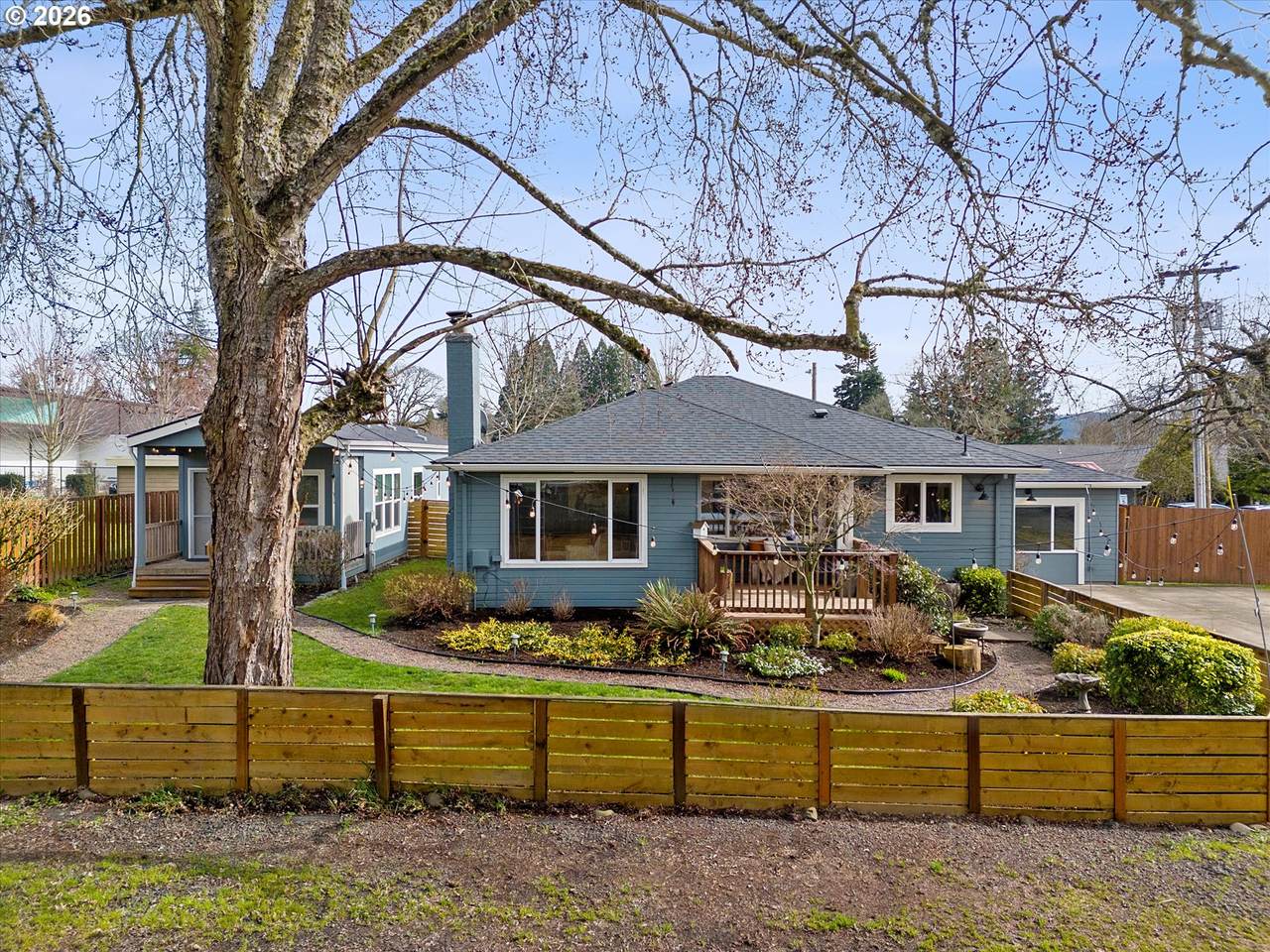 https://bt-photos.global.ssl.fastly.net/portland/1280_boomver_1_150840085-2.jpg
