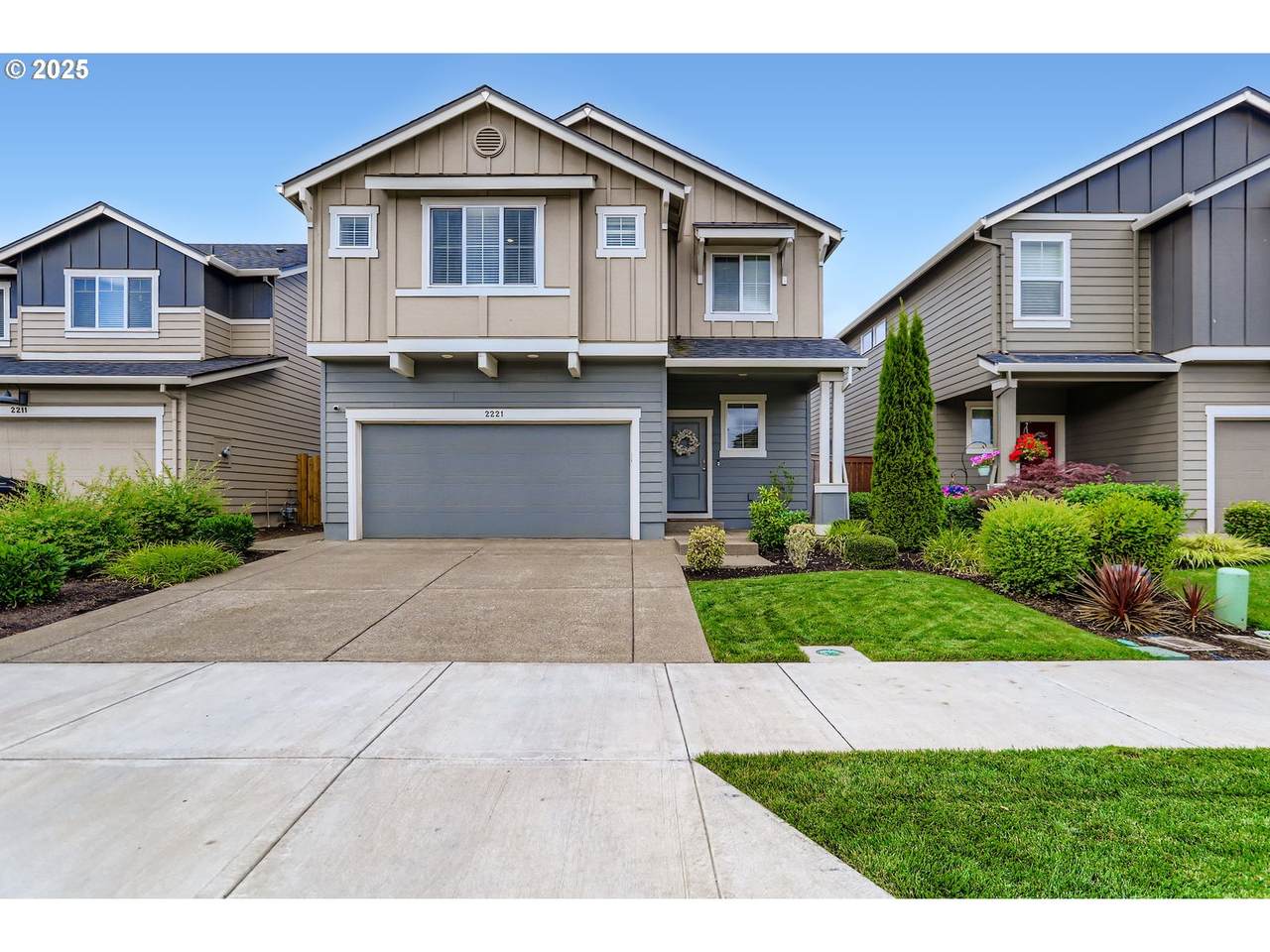 2221 Ben Brown Dr - Photo 1