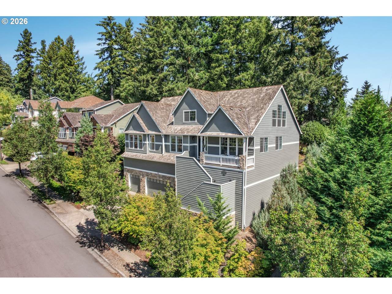 2311 Falcon Dr - Photo 1