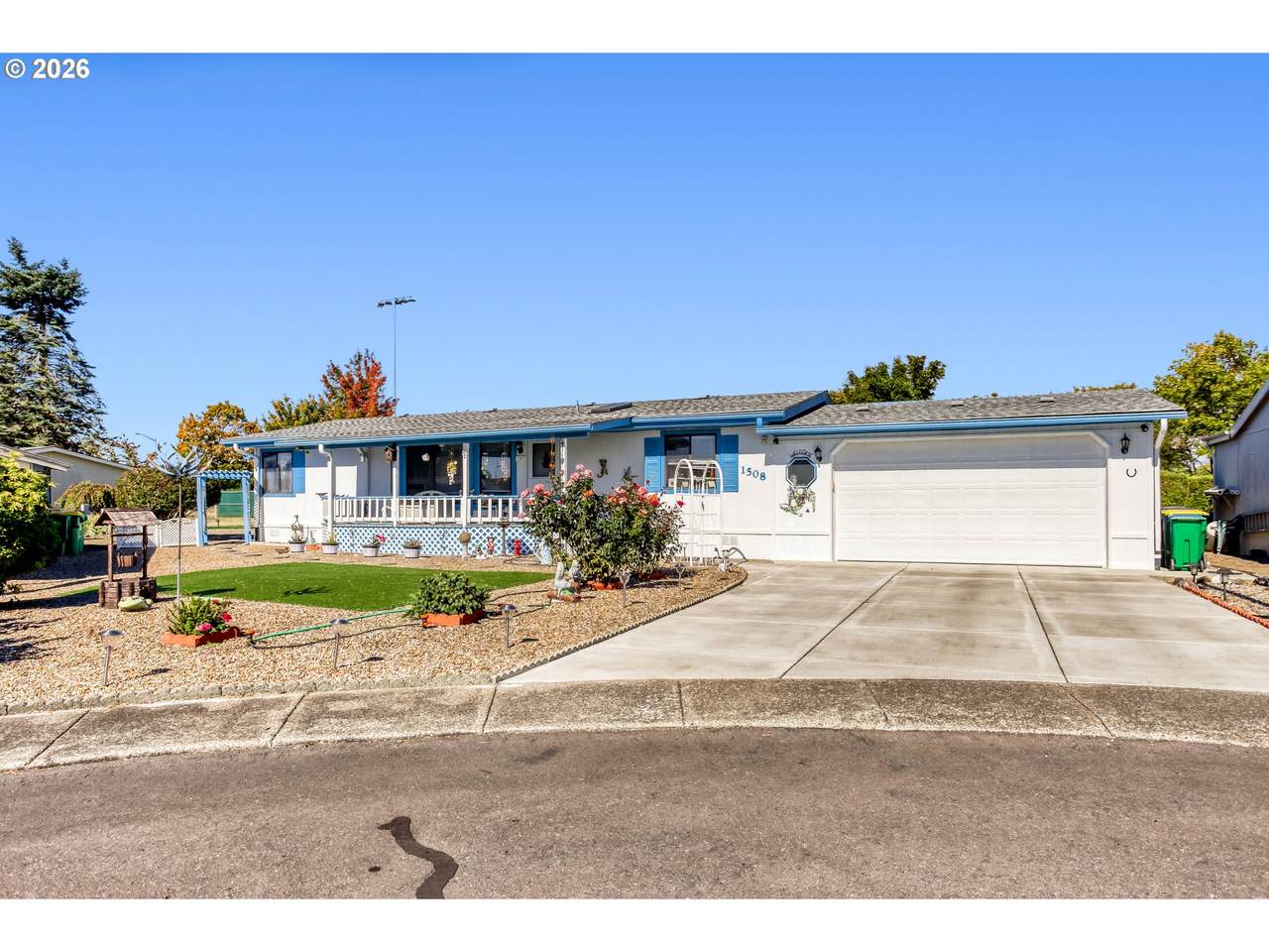 1508 Pioneer Cir - Photo 1