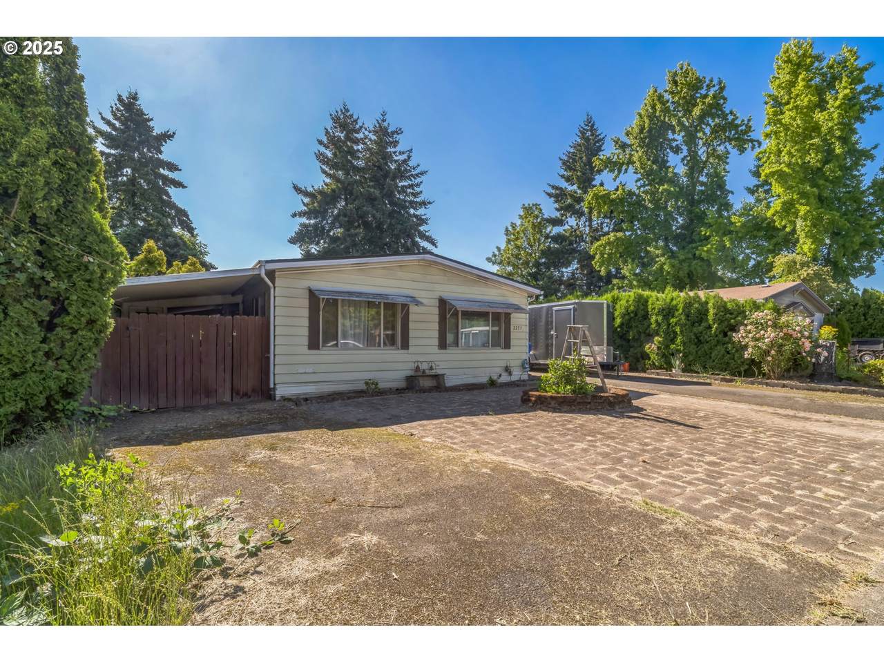 2253 47TH Ave - Photo 1
