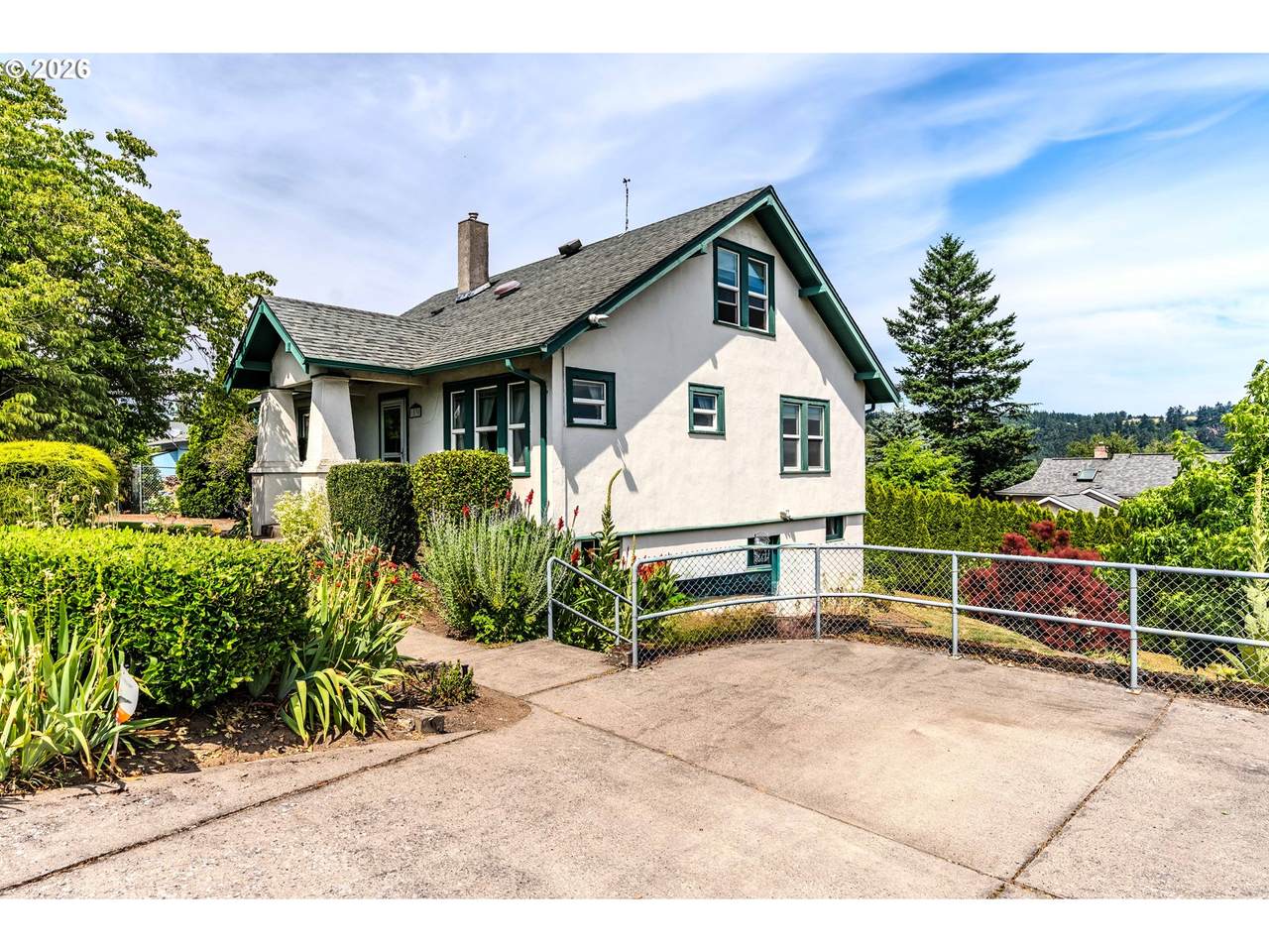 https://bt-photos.global.ssl.fastly.net/portland/1280_boomver_1_162209330-2.jpg