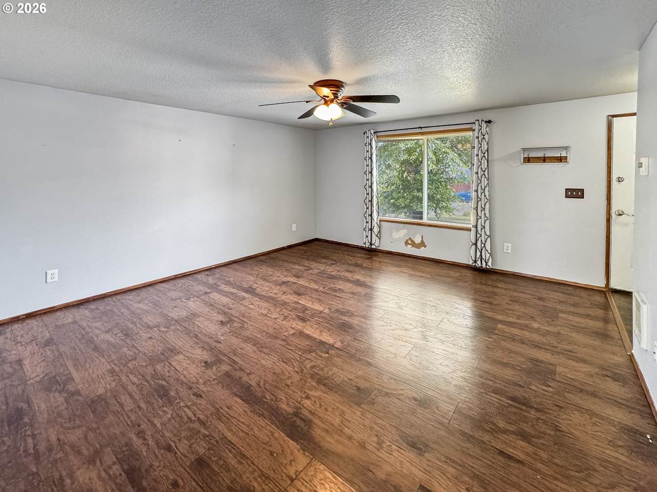 https://bt-photos.global.ssl.fastly.net/portland/1280_boomver_1_163535504-2.jpg