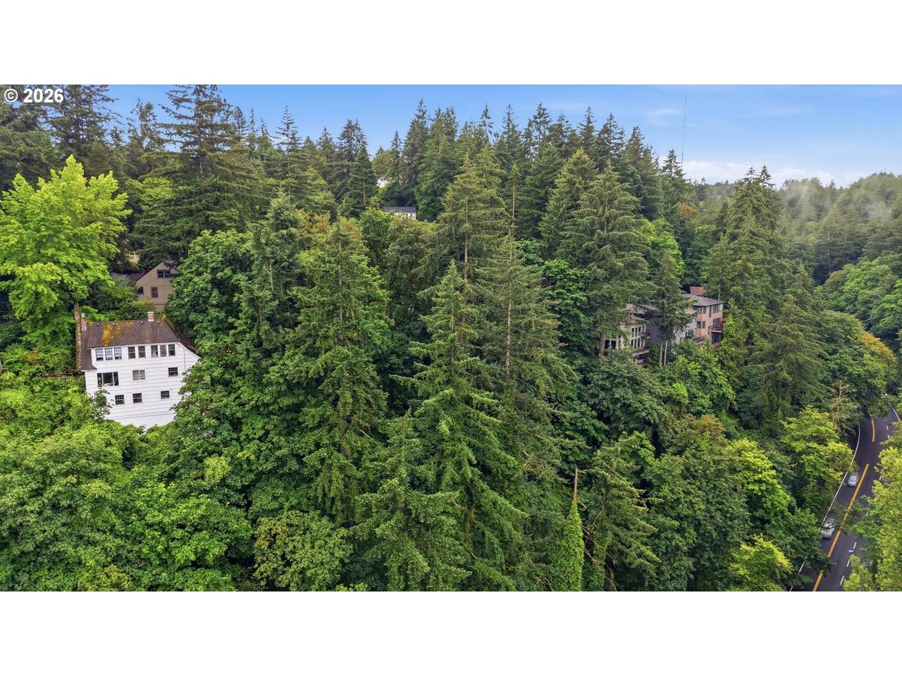 https://bt-photos.global.ssl.fastly.net/portland/1280_boomver_1_163628056-2.jpg