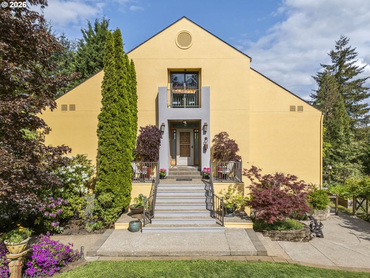https://bt-photos.global.ssl.fastly.net/portland/1280_boomver_1_164203988-2.jpg