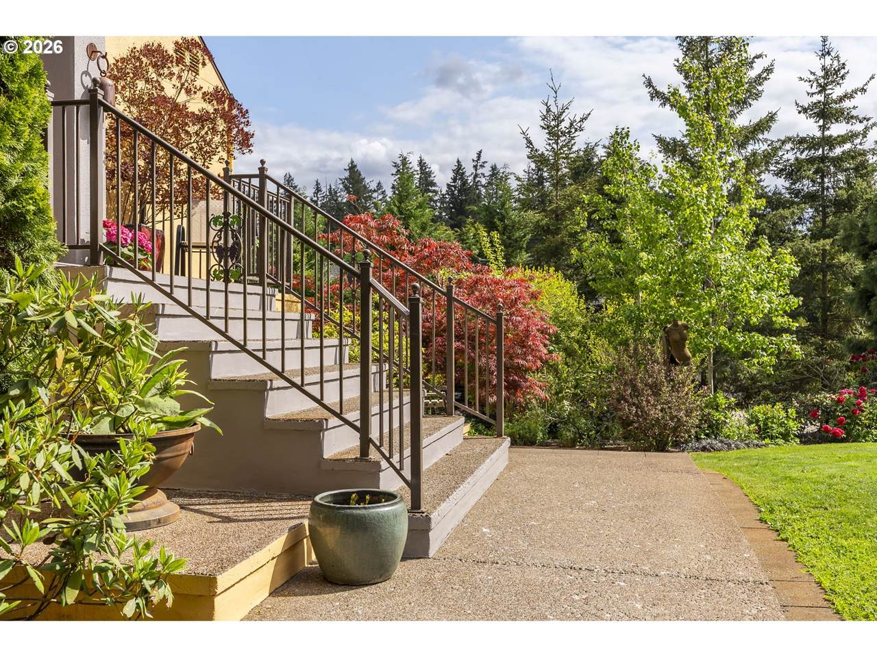 https://bt-photos.global.ssl.fastly.net/portland/1280_boomver_1_164203988-2.jpg