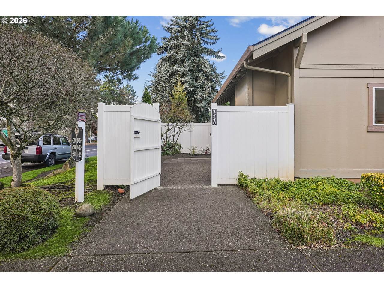 https://bt-photos.global.ssl.fastly.net/portland/1280_boomver_1_167512393-2.jpg
