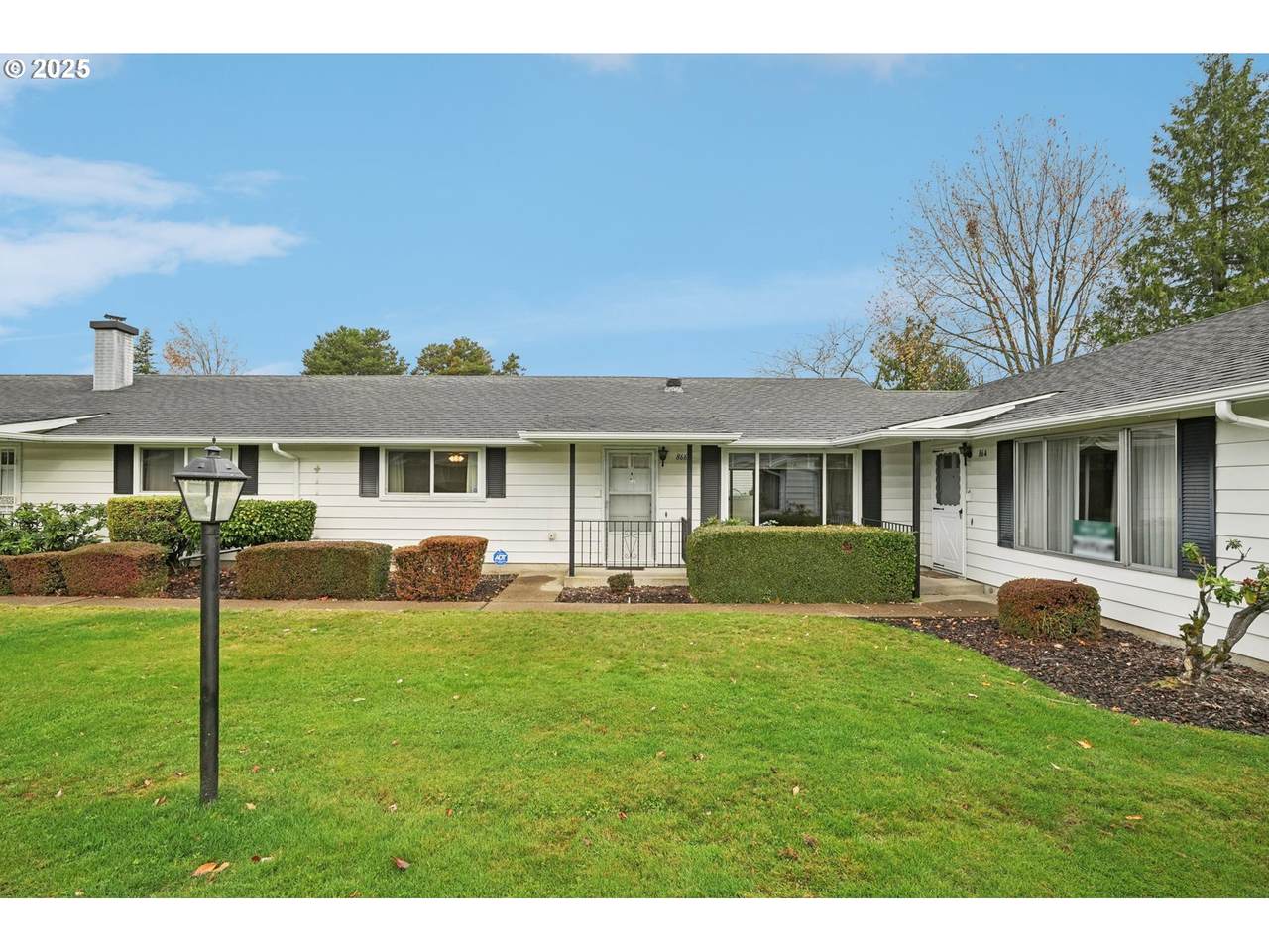 866 Fleming Ave - Photo 1