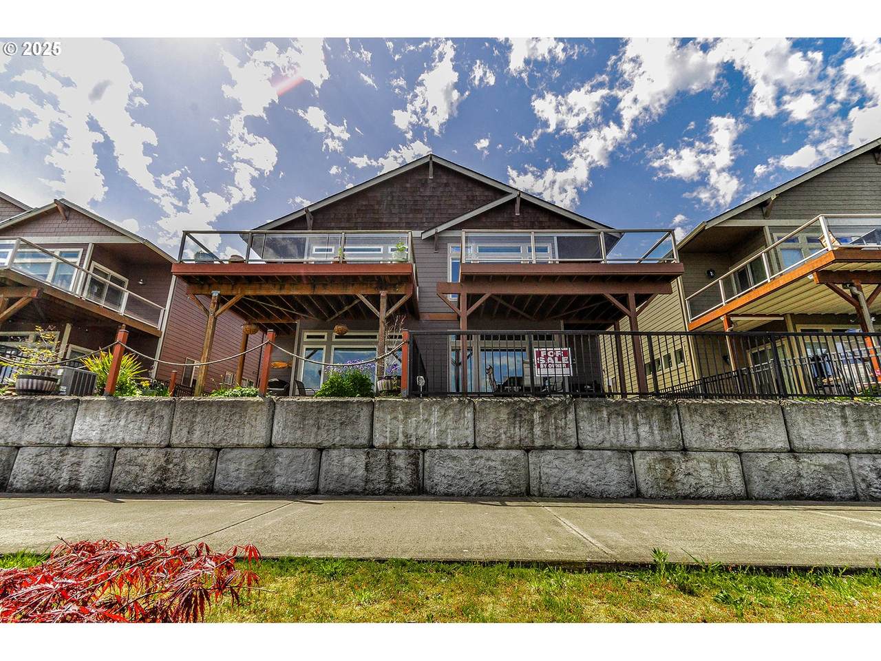 813 King Dr - Photo 1