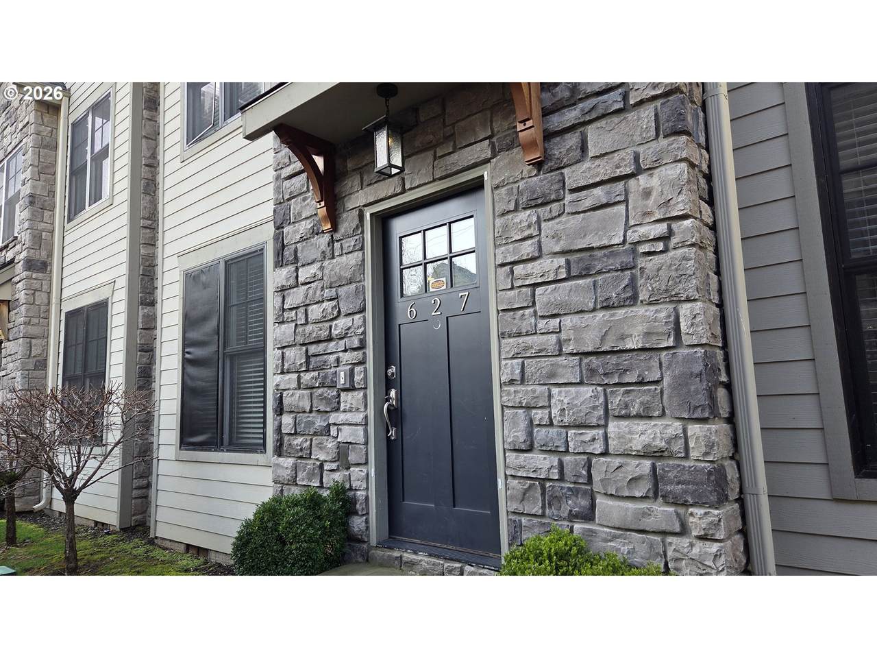 627 Randall Ave - Photo 1