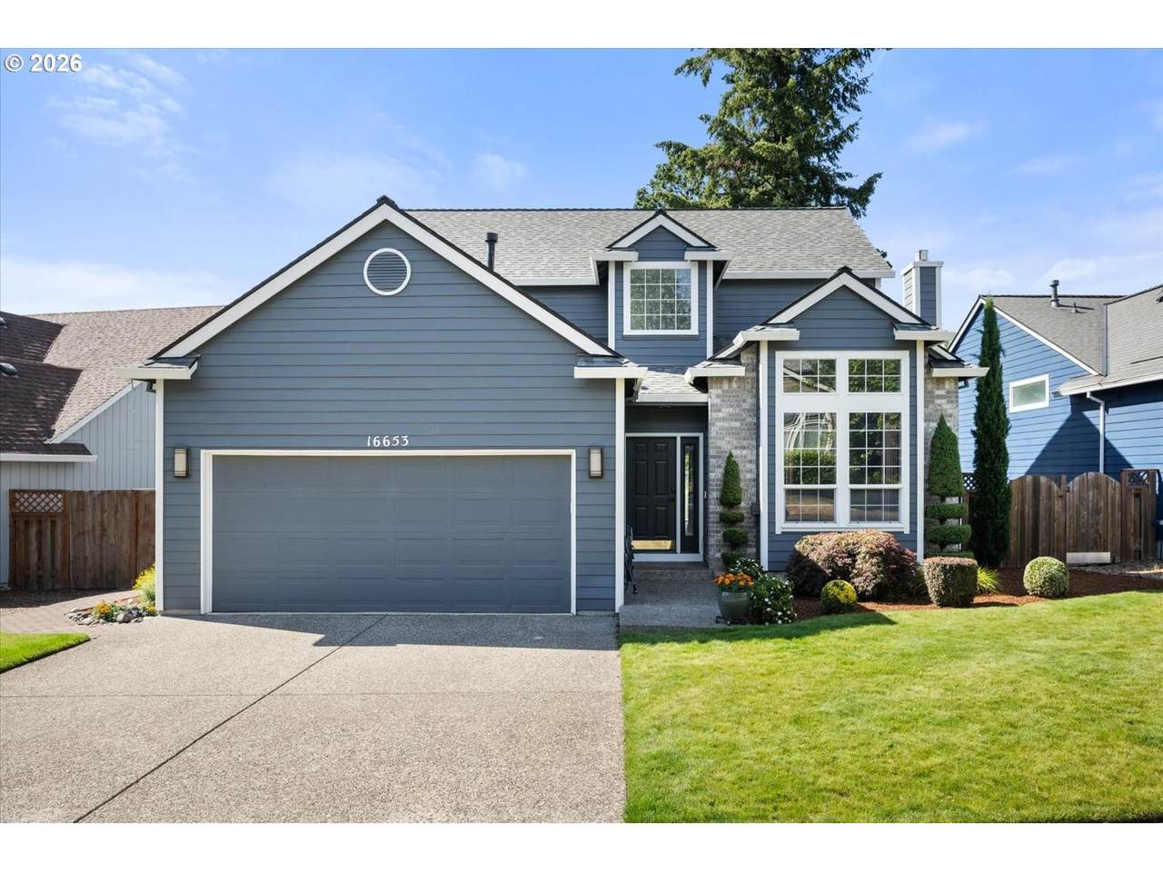 16653 Paddington Dr - Photo 1