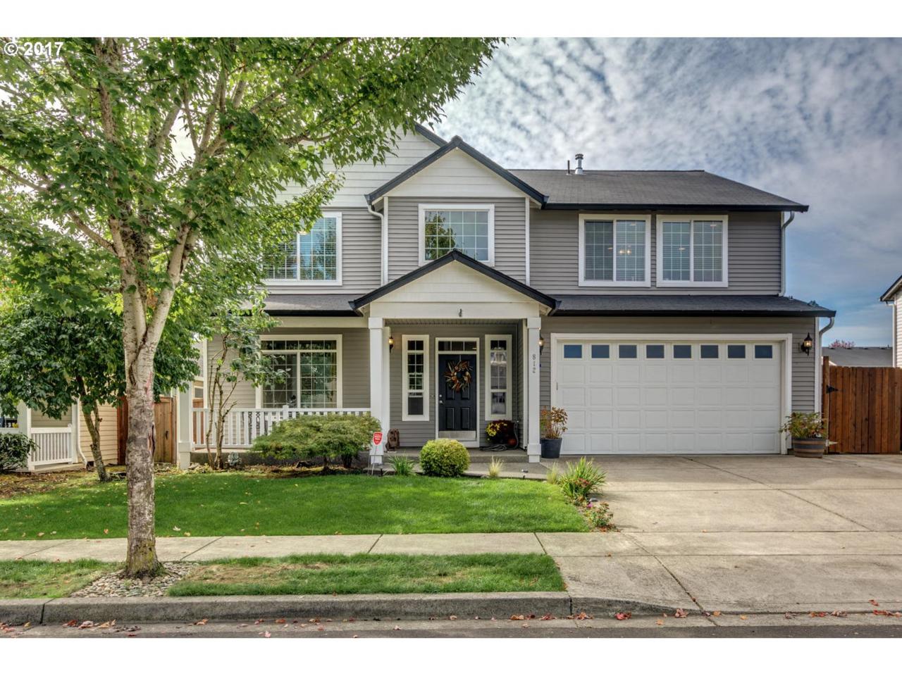 812 13TH Ave - Photo 1