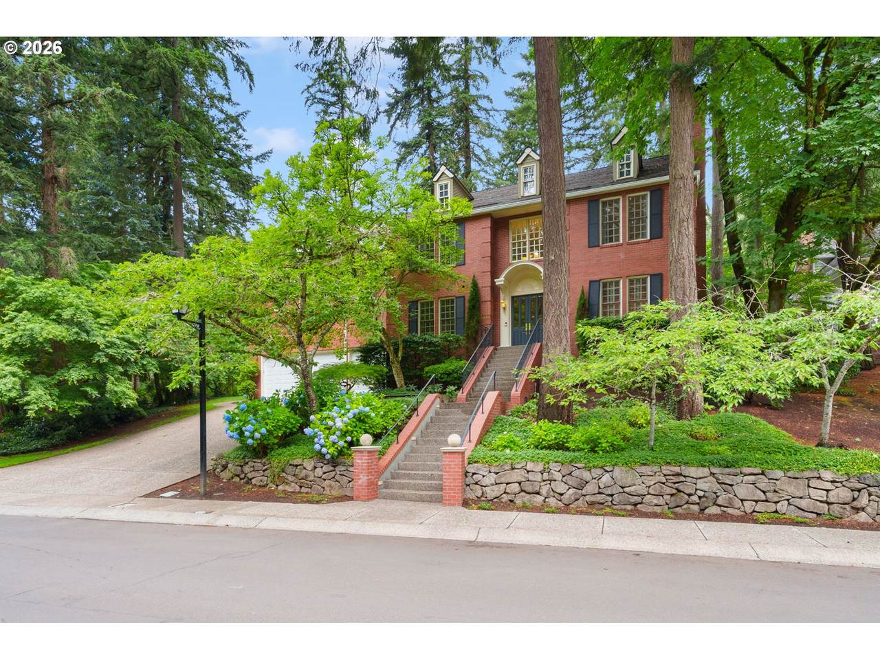 15451 Village Dr - Photo 1