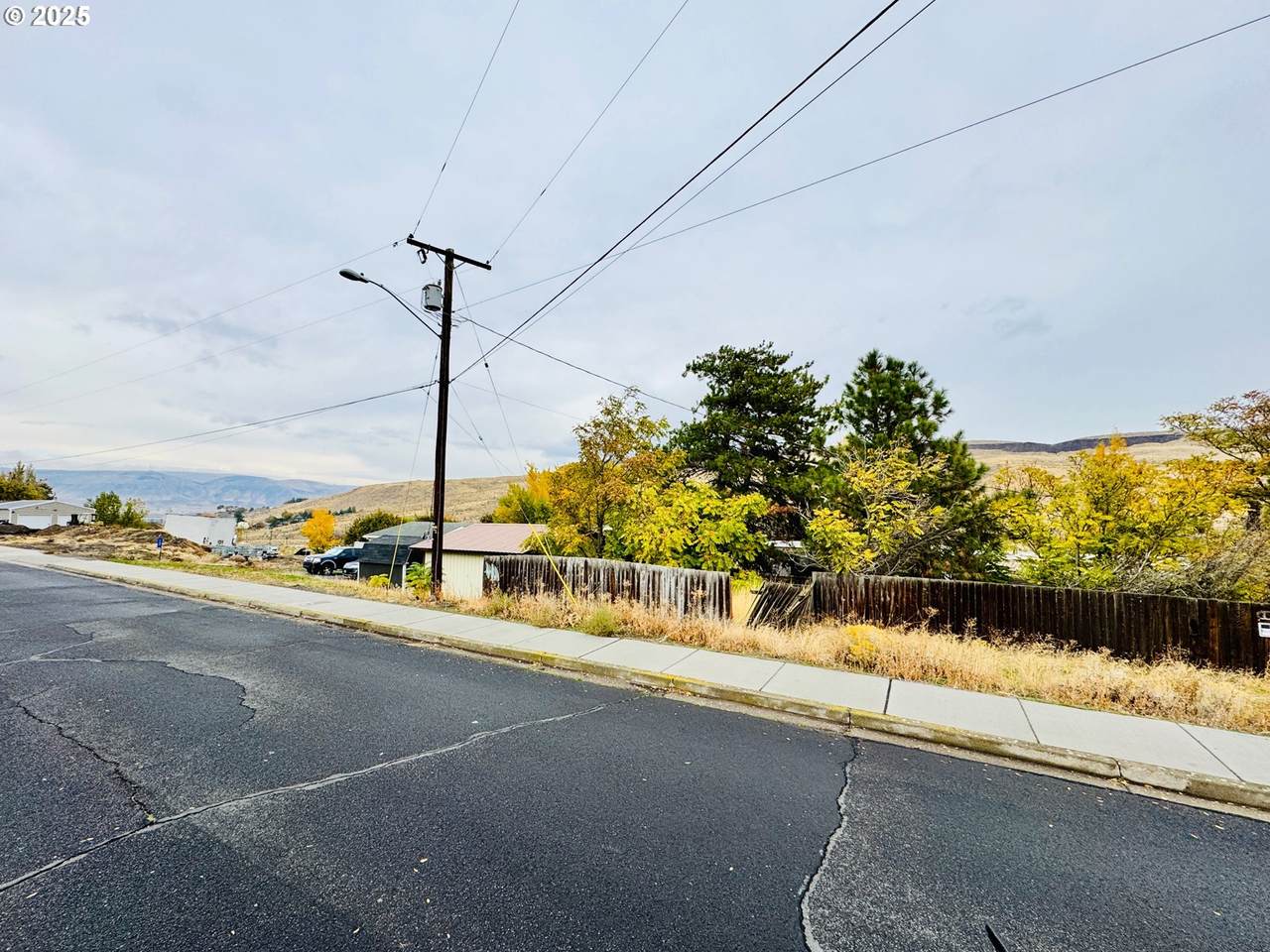 440 Shane Dr - Photo 1