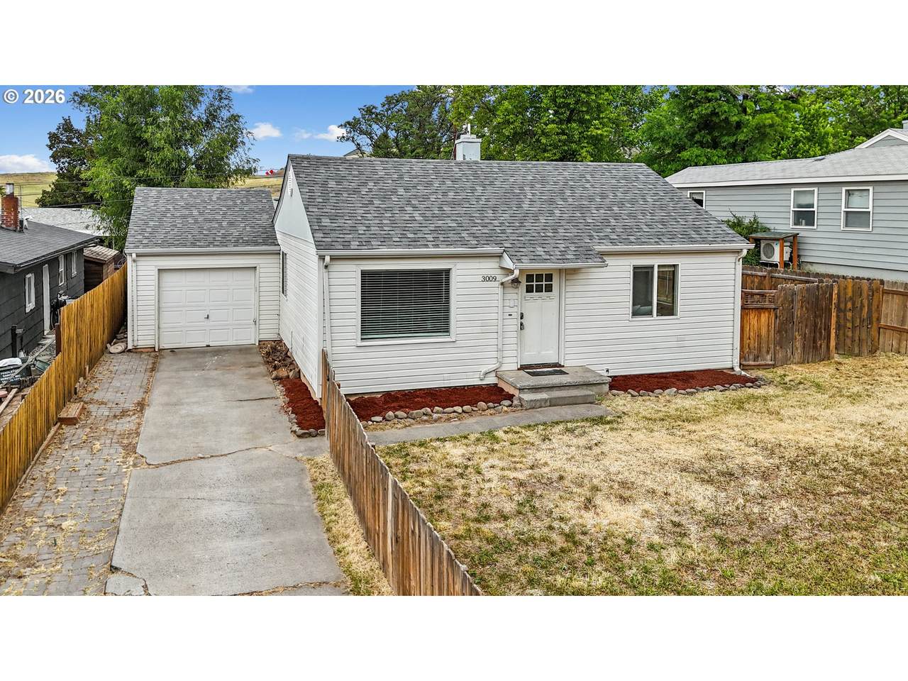 3009 Isaac Ave - Photo 1